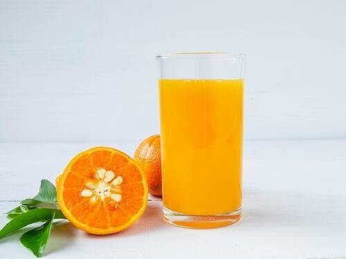 Jak zrobić zdrowy sok pomarańczowy dla swojej rodziny